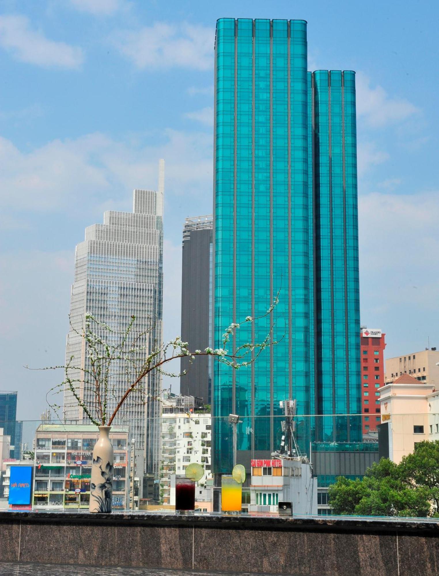 Hato Saigon Boutique Hotel & Rooftop Хошимин Экстерьер фото