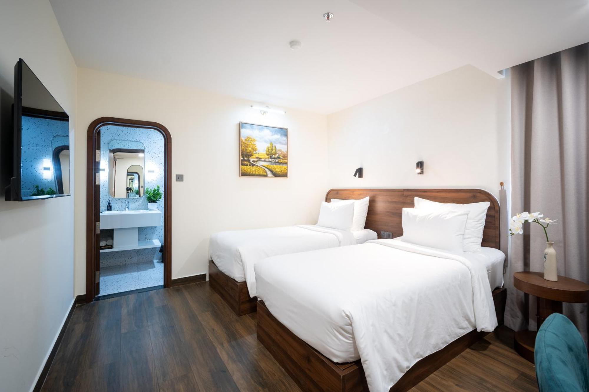 Hato Saigon Boutique Hotel & Rooftop Хошимин Номер фото