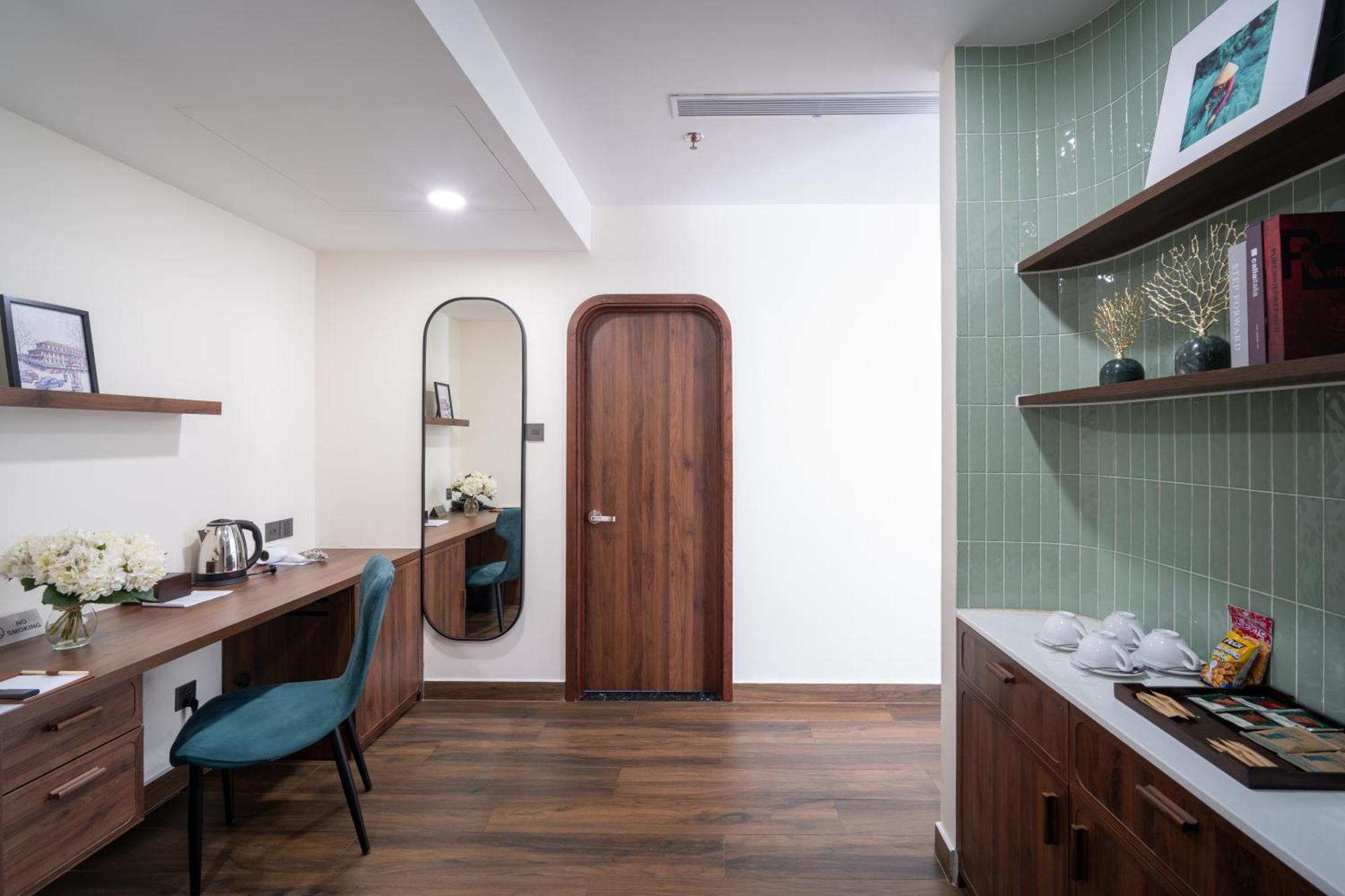 Hato Saigon Boutique Hotel & Rooftop Хошимин Экстерьер фото