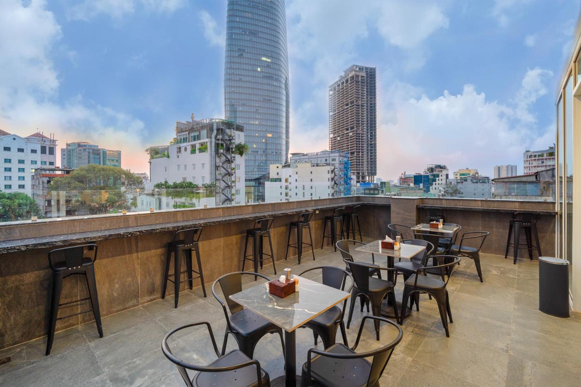 Hato Saigon Boutique Hotel & Rooftop Хошимин Экстерьер фото