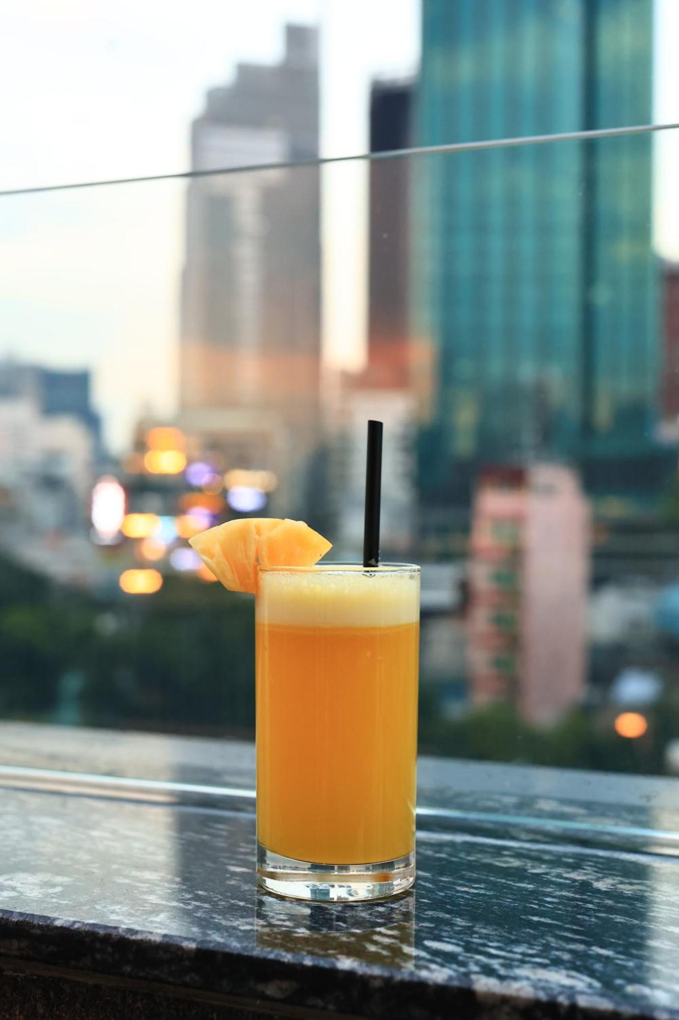Hato Saigon Boutique Hotel & Rooftop Хошимин Экстерьер фото