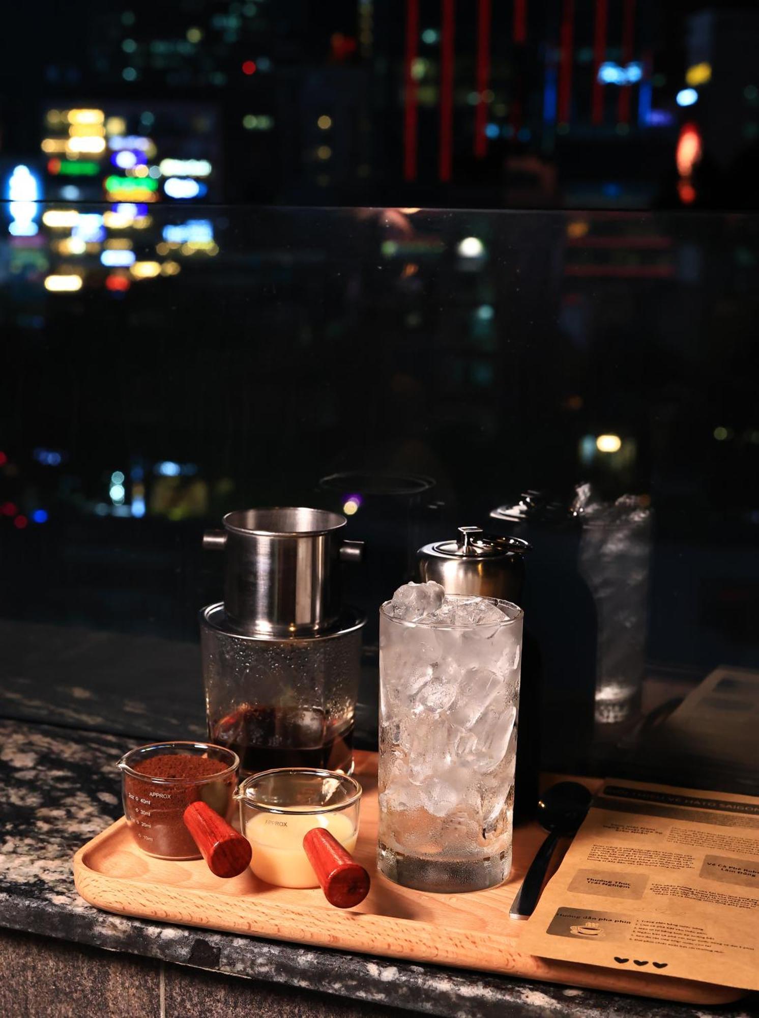 Hato Saigon Boutique Hotel & Rooftop Хошимин Экстерьер фото