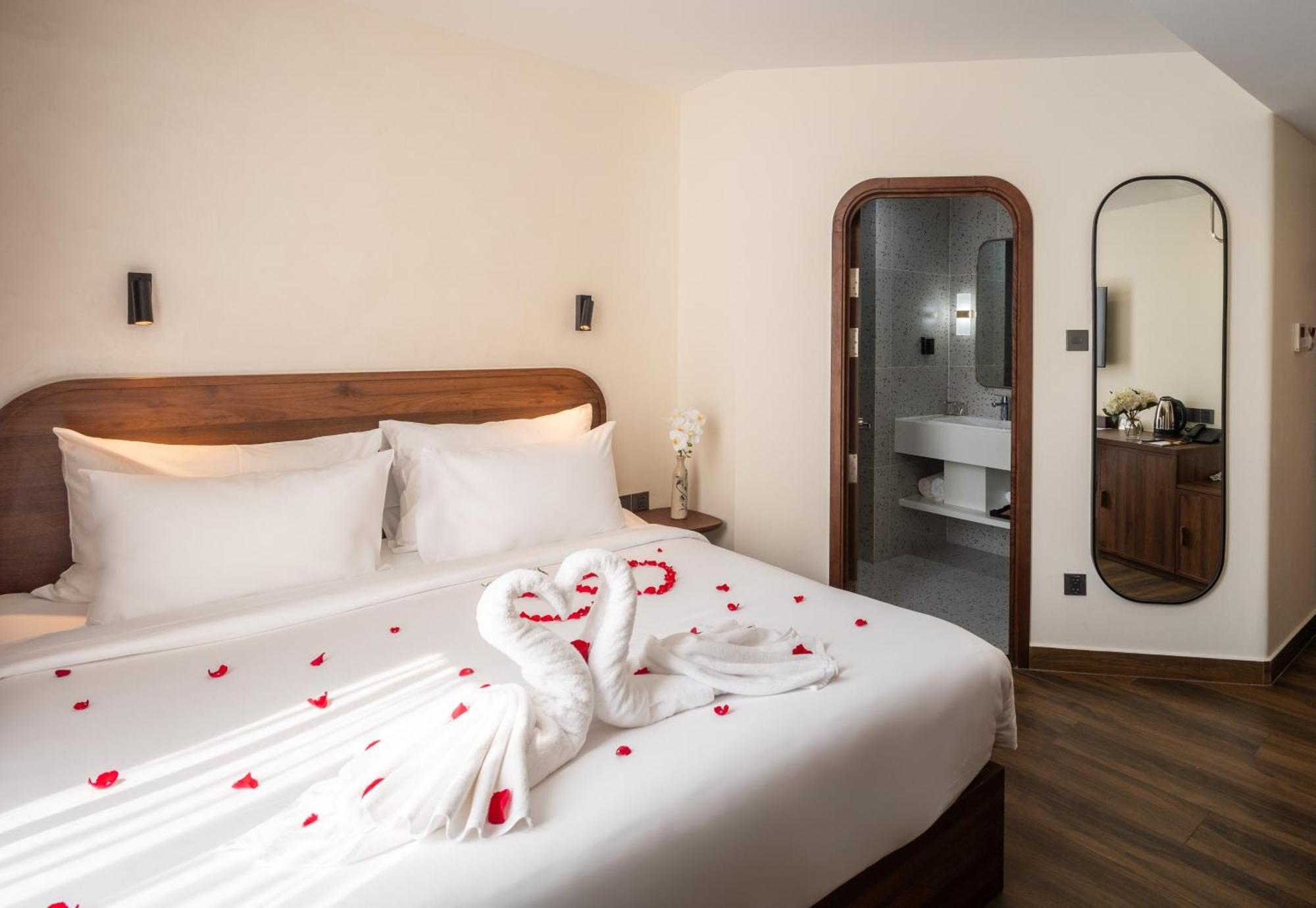 Hato Saigon Boutique Hotel & Rooftop Хошимин Номер фото