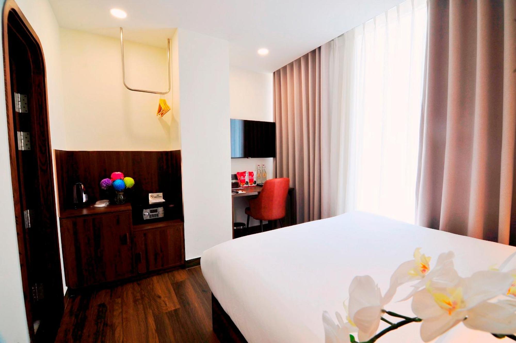 Hato Saigon Boutique Hotel & Rooftop Хошимин Номер фото